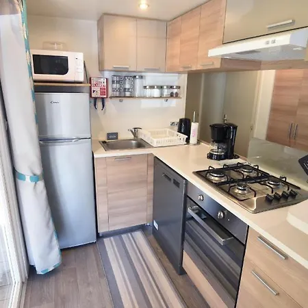 Kemp Mobil Home 8 Personnes Les Mathes