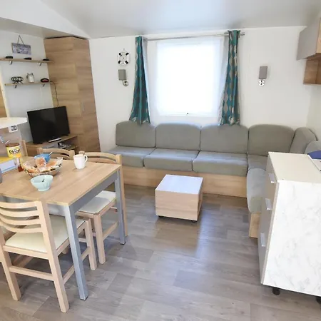Kemp Mobil Home 8 Personnes Les Mathes